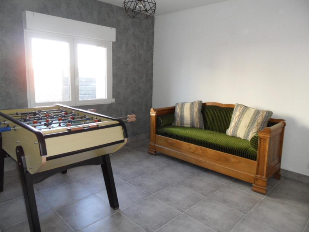 Logement Entre Mer Et Montagne Roujan Dış mekan fotoğraf