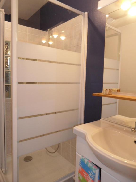 Logement Entre Mer Et Montagne Roujan Dış mekan fotoğraf